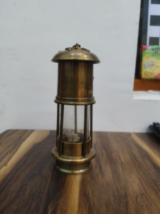 โคมไฟทองเหลืองโบราณพร้อมกระจกสีขาว - Product Image 4