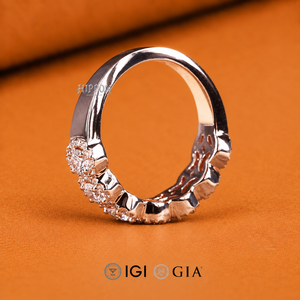 Bague en diamant de laboratoire rond de 0,94 carat, bague de mariage en diamant EF/VVS pour femme, bague demi-éternité halo, cadeau d'anniversaire - Product Image 4