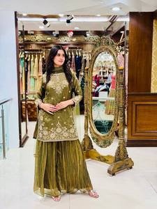 ชุดชาราร่าผ้าออร์แกนซ่าสีเขียวสุดหรู พร้อมงานปักดิ้นทองหนัก ชุดคุรตีสั้นสำหรับงานแต่งงานอินเดีย ปากีสถาน ชุดสัลวาร์ คามีซสำหรับงานปาร์ตี้ - Product Image 1