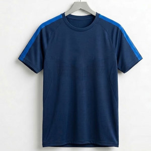 เสื้อยืดออกกำลังกายผู้ชายพรีเมียม เนื้อผ้าเบาสบาย ระบายอากาศได้ดี เหมาะสำหรับฟิตเนส วิ่ง และเล่นกีฬา - Product Image 1