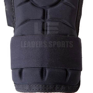 Protector de Manos para Béisbol, Protección Contra Impactos, Ajuste Cómodo y Ajustable, Protectores de Manos de Alta Calidad para Bateadores de Béisbol - Product Image 5