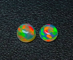 Opale d'Éthiopie naturelle de 5 mm, forme ronde, cabochon, pierre précieuse - Opale Welo multicolore, pierres lisses et non montées pour la création de bijoux - Product Image 1