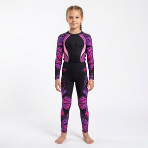 Conjunto de Rash Guard y Spats de MMA para Niñas, Manga Larga, Estampado Digital Morado y Verde, Compresión Elástica en Cuatro Direcciones - Product Image 2