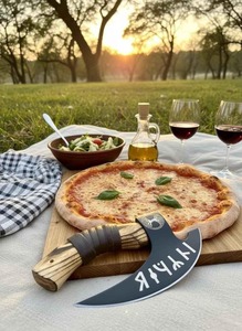 Hacha de Pizza Moderna, Hecha a Mano, Ecológica, Desechable, Forjada, Ambidiestra, de Acero al Carbono con Mango de Madera y Funda de Cuero - Product Image 4