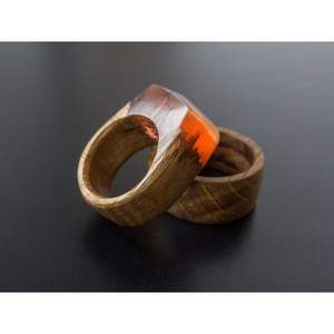 Anneaux de serviette en bois et résine de luxe faits à la main, design de bague élégante - Product Image 2