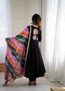 Ensemble Salwar Kameez brodé noir pour femmes, tenue indienne pakistanaise, vêtements ethniques à séchage rapide pour mariage et fête - Product Image 4