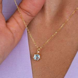 Collier en argent sterling 925 plaqué or 14 carats avec topaze bleue naturelle en forme d'étoile, pendentif pierre de naissance de décembre, cadeaux pour la fête des mères et les anniversaires - Product Image 6