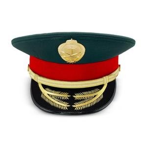 Gorra de uniforme personalizada con visera y distintivo metálico para exteriores, ideal para oficina. - Product Image 4