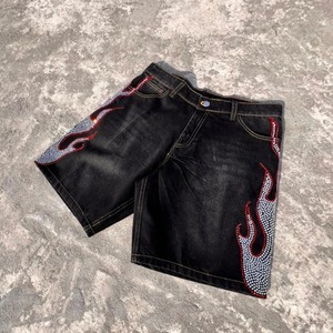Shorts en jean tissé décontractés pour homme, noirs, style Y2K, hip-hop, baggy, cloutés, avec strass et impression numérique flamme - Product Image 1
