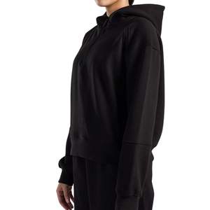 Sudadera con capucha negra para mujer, fabricante OEM ODM, venta al por mayor, sudadera informal con capucha, top de lana para invierno - Product Image 4