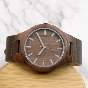 Orologio da polso <span class=keywords><strong>in</strong></span> <span class=keywords><strong>legno</strong></span> di noce naturale realizzato a mano <span class=keywords><strong>in</strong></span> vera pelle di mucca orologio <span class=keywords><strong>in</strong></span> <span class=keywords><strong>legno</strong></span> regalo di anniversario per lui o lei - Product Image 3