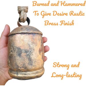 Set di 3 Grandi Campane Natalizie in Ottone Dorato Rustico per Decorazioni Natalizie a Forma di Mucca - Product Image 3