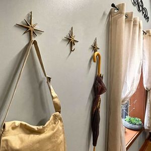 Crochets muraux Golden Star en métal, porte-manteau décoratif résistant à la rouille, à fixer au mur pour salle de bain, style vintage - Product Image 2