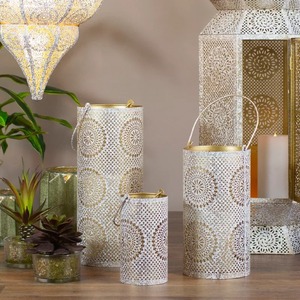 Ensemble de 3 lanternes en métal avec motif découpé pour la décoration de la maison - Product Image 2
