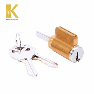 ลูกบิดประตูทองเหลืองสั่งทำพิเศษ ขนาด 32 มม. พร้อมกุญแจ 2 ดอก แบบ KW Keyway ชุบโครเมียมขัดเงา ใช้ได้กับประตูหลายประเภท - Product Image 1