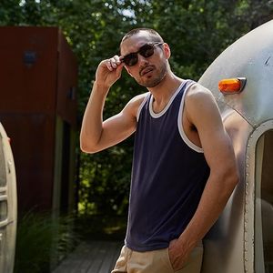 Débardeurs Homme Personnalisés à Logo Pas Chers Coupe Musclée Unie Sans Manches 100% Coton pour Entraînement et Gym - Product Image 4