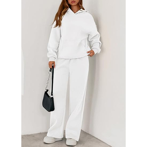 Conjunto de Sudadera con Capucha y Pantalones de Felpa Extra Grandes para Mujer, Chándal Informal de Invierno de Dos Piezas, Ropa de Salón, Estilo Urbano Moderno - Product Image 6