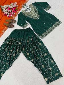 Conjuntos de Traje Sharara Salwar Hindú Bollywood de Verano para Mujer, Cosidos para Fiestas, de Georgette Pesado - Product Image 4
