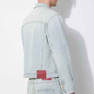 เสื้อแจ็คเก็ตยีนส์ฤดูหนาวสำหรับผู้ชาย Apparelzest รุ่น AZ-MDJ-029 ผลิตจากผ้าฝ้าย 100% เป็นมิตรต่อสิ่งแวดล้อม ระบายอากาศได้ดี แห้งเร็ว สไตล์สตรีทแวร์ รับทำโลโก้ตามสั่ง OEM - Product Image 4