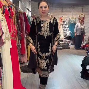 Encantadora Kurta/Kurti de Terciopelo Negro Grueso y Viscoso para Mujer con Detalles Dorados, de Secado Rápido y Estilo Moderno para Bodas/Fiestas/Diwali (Todos los tamaños) - Product Image 1