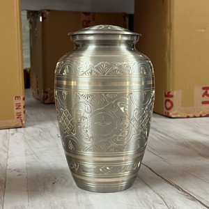 Full Engraved Brass Cremation Urn Platinum Finish Customizable Funeral Adult Ashes Urn Indian Urns Manufacturer Wide Range - Product Image 4