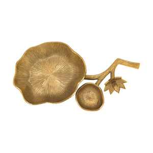 Cuenco de servir de metal dorado con forma de hoja de loto, adornado con un capullo y tallo esculpidos, plato decorativo de lujo con motivos botánicos. - Product Image 5