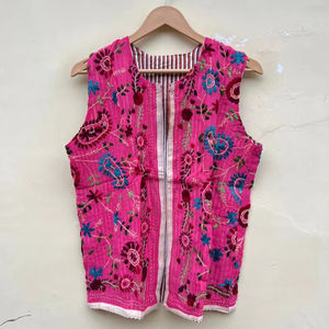 Chaqueta Reversible de Algodón Acolchado Kantha con Estampado Floral Indio Digital para Mujer, Otoño-Invierno, Ecológica, Transpirable y Antiarrugas - Product Image 1