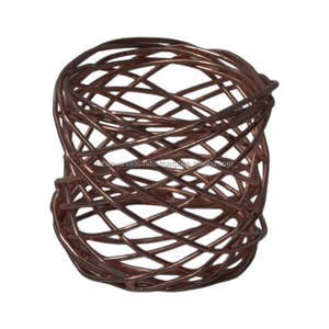Porte-serviettes décoratif en fer, fait main, en fil de fer tressé, finition écologique, durable, réutilisable, pour une mise en scène de table moderne, mariage - Product Image 1