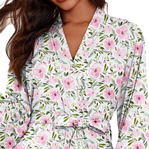 Bata de algodón con estampado floral para mujer, suave, de longitud media, con cinturón y abertura lateral para uso doméstico. - Product Image 3