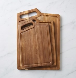 Ensemble de 3 planches à découper en bois, rectangulaires, marron, avec poignée et rainure - Product Image 1