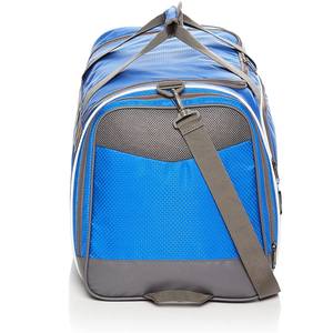 OEM Hot Sale Latest Design Light Weight Water Resistant Zipper Sports Gym Bag Custom Logo Design Pakistan Made High Quality - Product Image 3