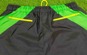 Shorts de sport pour homme à blocs de couleur, motif géométrique, séchage rapide, taille à cordon de serrage, longueur mi-cuisse, tissu polyester - Product Image 4