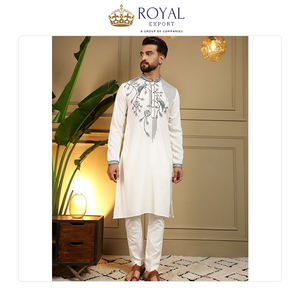 Collection luxueuse de vêtements pour hommes de style traditionnel, avec broderies et travail de sequins, kurta en viscose et soie, et pantalon semi-coton. - Product Image 5