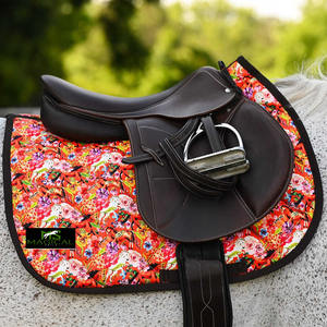 Tapis de selle pour cheval de haute qualité, motif floral orange par sublimation, excellente qualité, tapis de selle pour l'équitation, usage polyvalent - Product Image 4