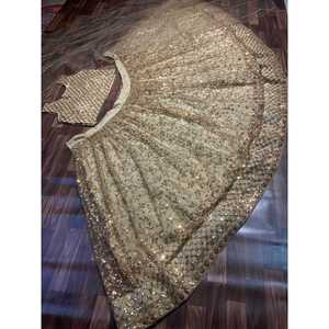 Lehenga Choli de créateur pour les fêtes et les bals, travail brodé - Product Image 3