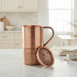 Carafe en cuivre poli brillant de style classique avec poignée métallique – Accessoire de cuisine haut de gamme pour boissons - Product Image 2