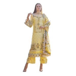 Robe d'été pakistanaise imprimée de fleurs jaunes coton Salwar Kameez traditionnel Nice indien Pakistan événements par WS INTERNATIONAL - Product Image 1