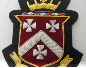 Parche Bordado Personalizado de Lujo en 3D, de Fieltro No Tejido con Hilo Metálico, para Blazer, con Bordado del Escudo Oficial - Product Image 2