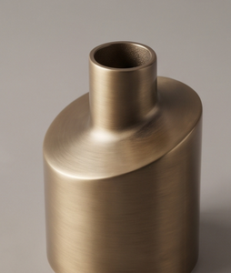 Porte-bougie architectural en métal, finition bronze brossé, contour asymétrique, support pilier, décoration de centre de table de mariage de luxe - Product Image 4