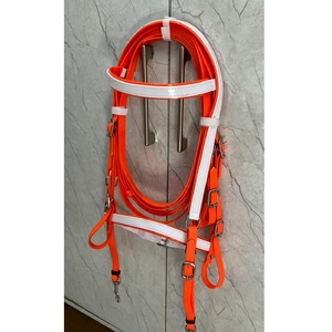 Juego de Brida para Caballo LLT Naranja de PVC, Cómodo, Duradero e Impermeable, con Riendas a Juego, Accesorios Ajustables de Acero Inoxidable, 4 Tamaños - Product Image 3