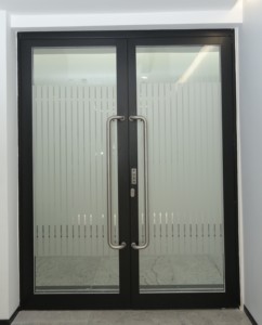 Porte coupe-feu vitrée de qualité supérieure pour immeubles de bureaux ou hôtels et designs architecturaux modernes, disponible à un prix avantageux - Product Image 4