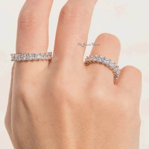 Anillo de Eternidad Completo con Moissanita Incolora Corte Princesa, Anillo de Boda a Juego, Anillo de Eternidad Completo con Ajuste Cómodo, Regalos de Aniversario - Product Image 3
