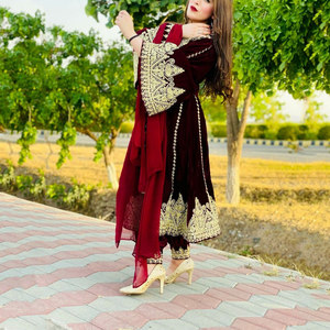 Robe afghane traditionnelle pour femmes, longue, brodée, à manches longues, modeste, pour occasions décontractées, fêtes et événements culturels - Product Image 4