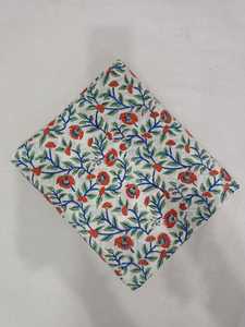 ผ้าฝ้ายพิมพ์ลายบล็อกแฮนด์เมดจากชัยปุระ คุณภาพพรีเมียม – สิ่งทอทำมือจากช่างฝีมือราชสถาน สำหรับเสื้อผ้าและของตกแต่งบ้าน - Product Image 2