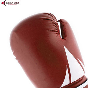 Gants de boxe en cuir PU rouge à lacets avec sangle de poignet réglable pour adultes – Équipement d'entraînement respirant - Product Image 6
