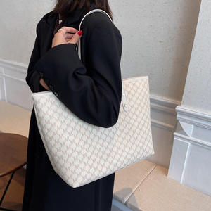 Handmade Genuine Leather Messenger Crossbody <b>Purse</b> Retro Style Secure Zipper Diamond Lattice Pattern Durable Casual Travel Handb - Product Image 4