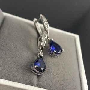 Boucles d'oreilles pendantes en saphir, argent sterling, pierre de naissance de septembre, vintage, cadeau de Noël ou de mariage pour femme - Product Image 1