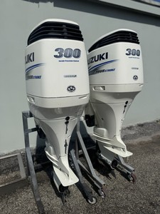 มอเตอร์เรือมือสองขายส่งยอดนิยม รุ่นปี 2016 DF300HP 300 แรงม้า V6 4 จังหวะ แกนยาว 25 นิ้ว  ใช้งานมาแล้ว 342/345 ชั่วโมง พร้อมจัดส่ง บริการส่งตลอด 24 ชั่วโมงทุกวัน - Product Image 2