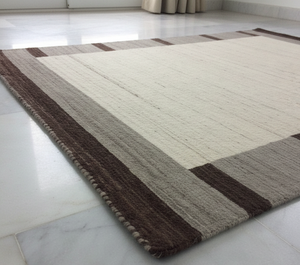 Alfombra Lori Tejida a Mano de Algodón Buff Ecológica y Apta para Mascotas, Moderna, Minimalista, Beige Espresso, Floral, Tejido Plano, 100% Natural - Product Image 3