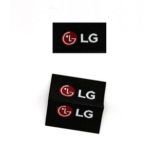 Étiquettes tissées damassées personnalisées de qualité supérieure, gravées au laser pour vêtements, avec personnalisation du logo de l'entreprise, lavables. - Product Image 1